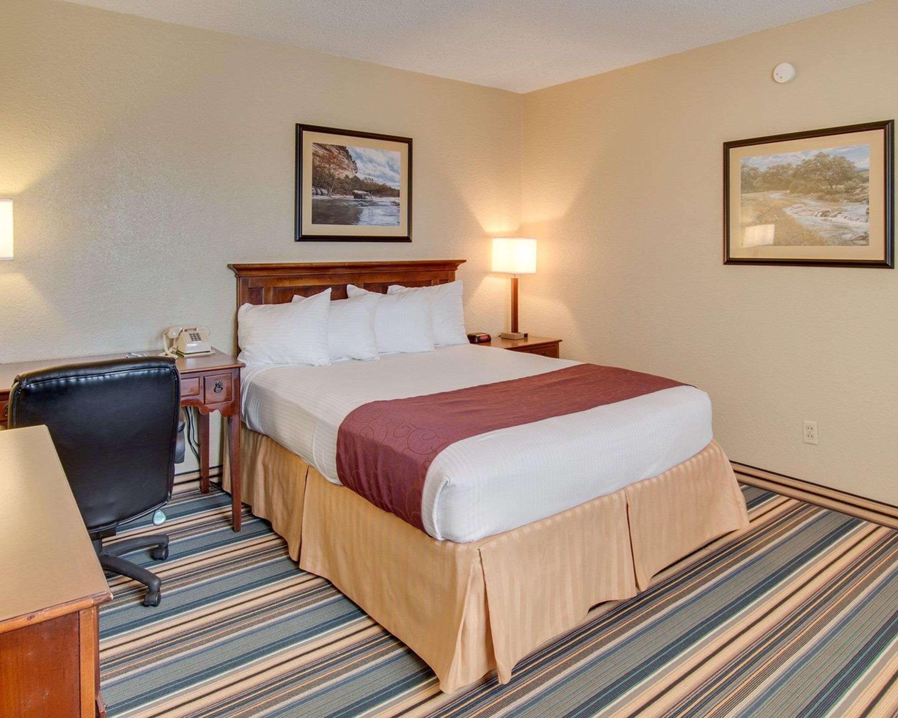 Days Inn By Wyndham Gatesville Buitenkant foto